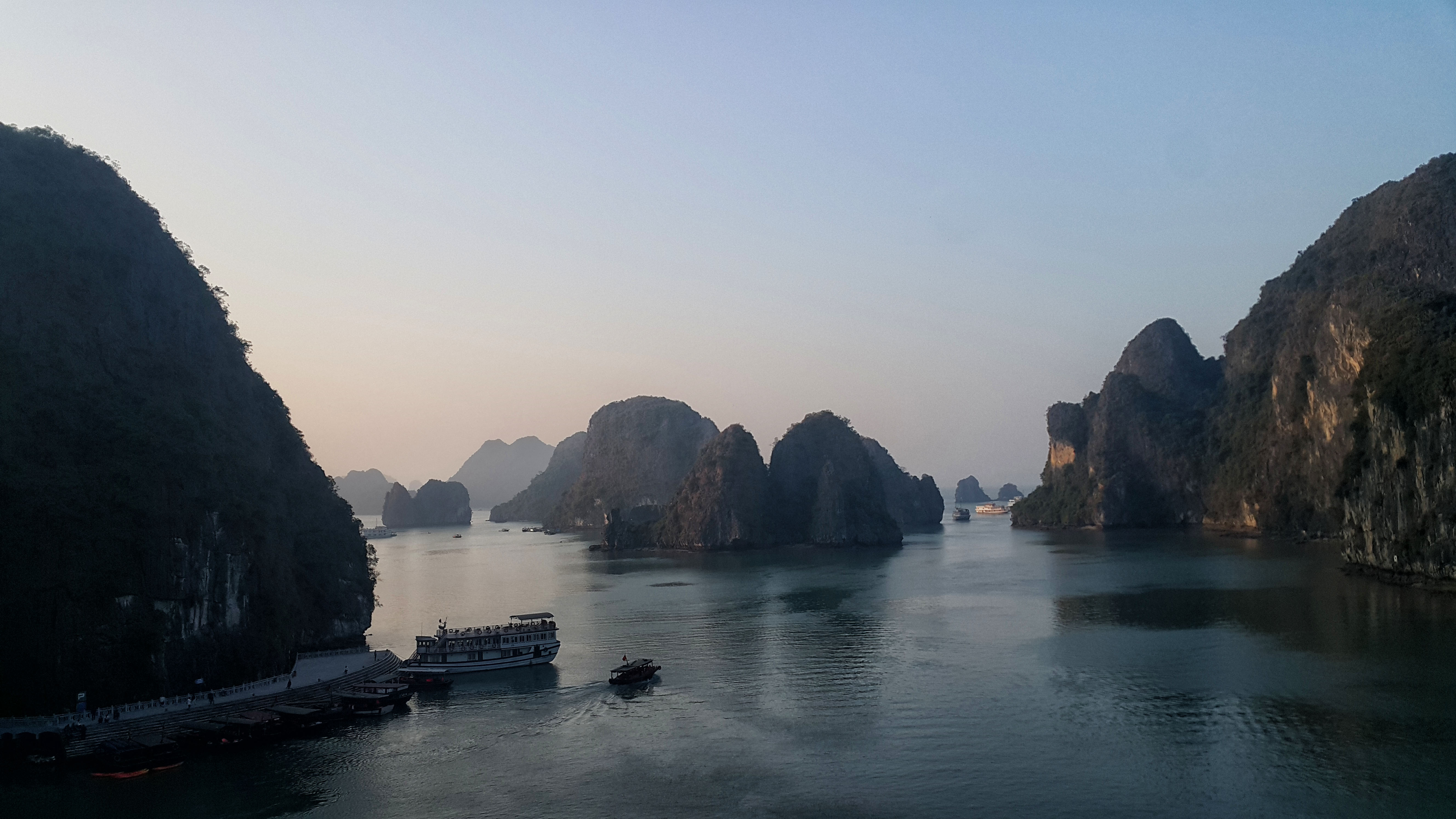 베트남 하롱베이.jpg
